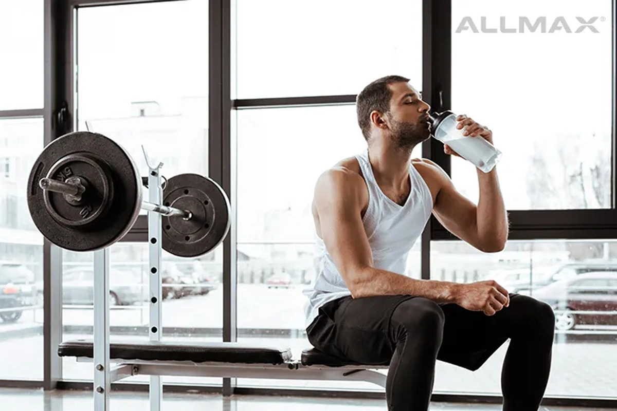 آیا کراتین فقط هنگام تمرین عمل میکند؟